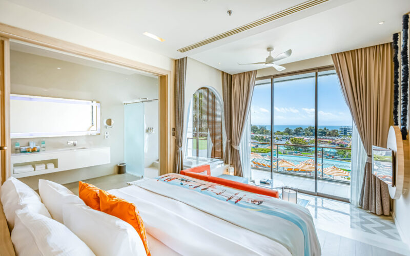 The-SIS-Suite-02-scaled